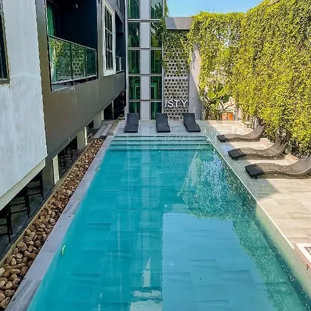 Isty Design Hotel
